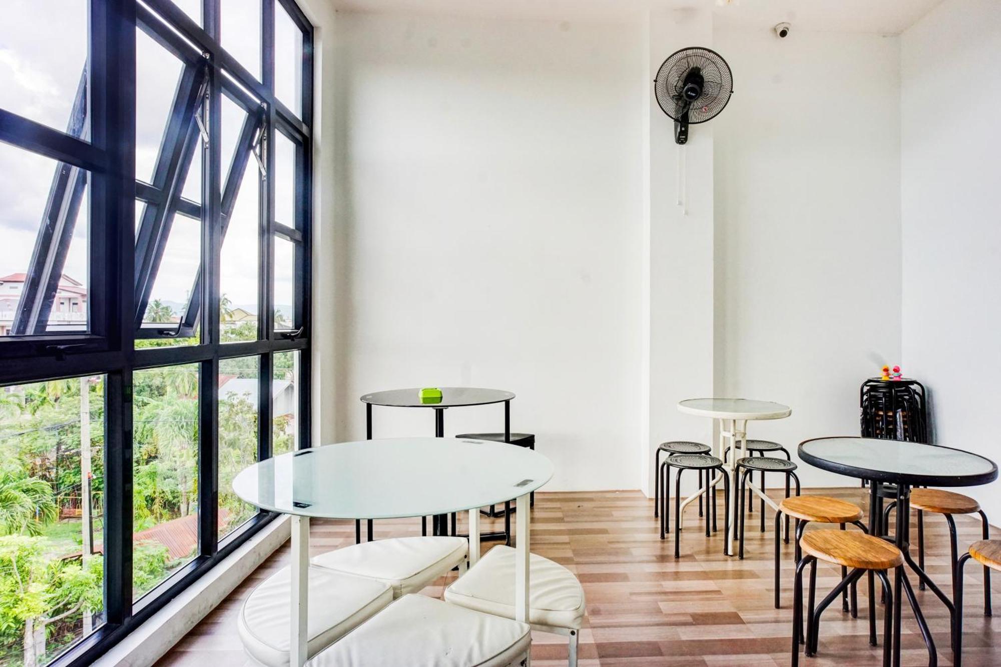 Capital O 94254 Dental Inn Банда Ачех Екстериор снимка