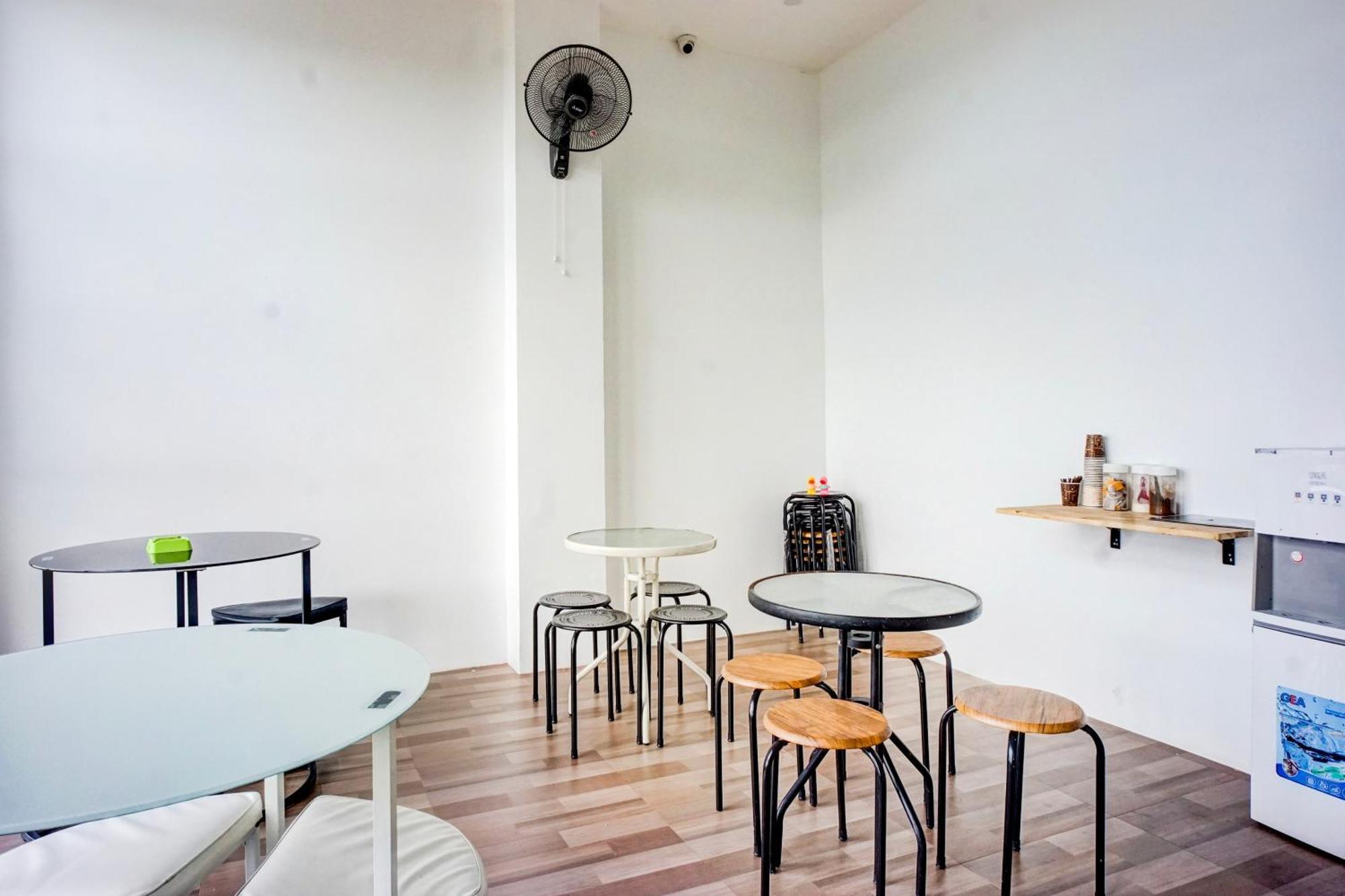 Capital O 94254 Dental Inn Банда Ачех Екстериор снимка